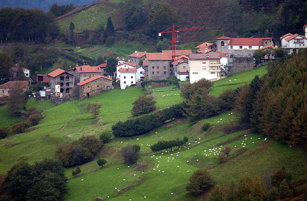 Arano herriaren irudi orokor bat. BERRIA