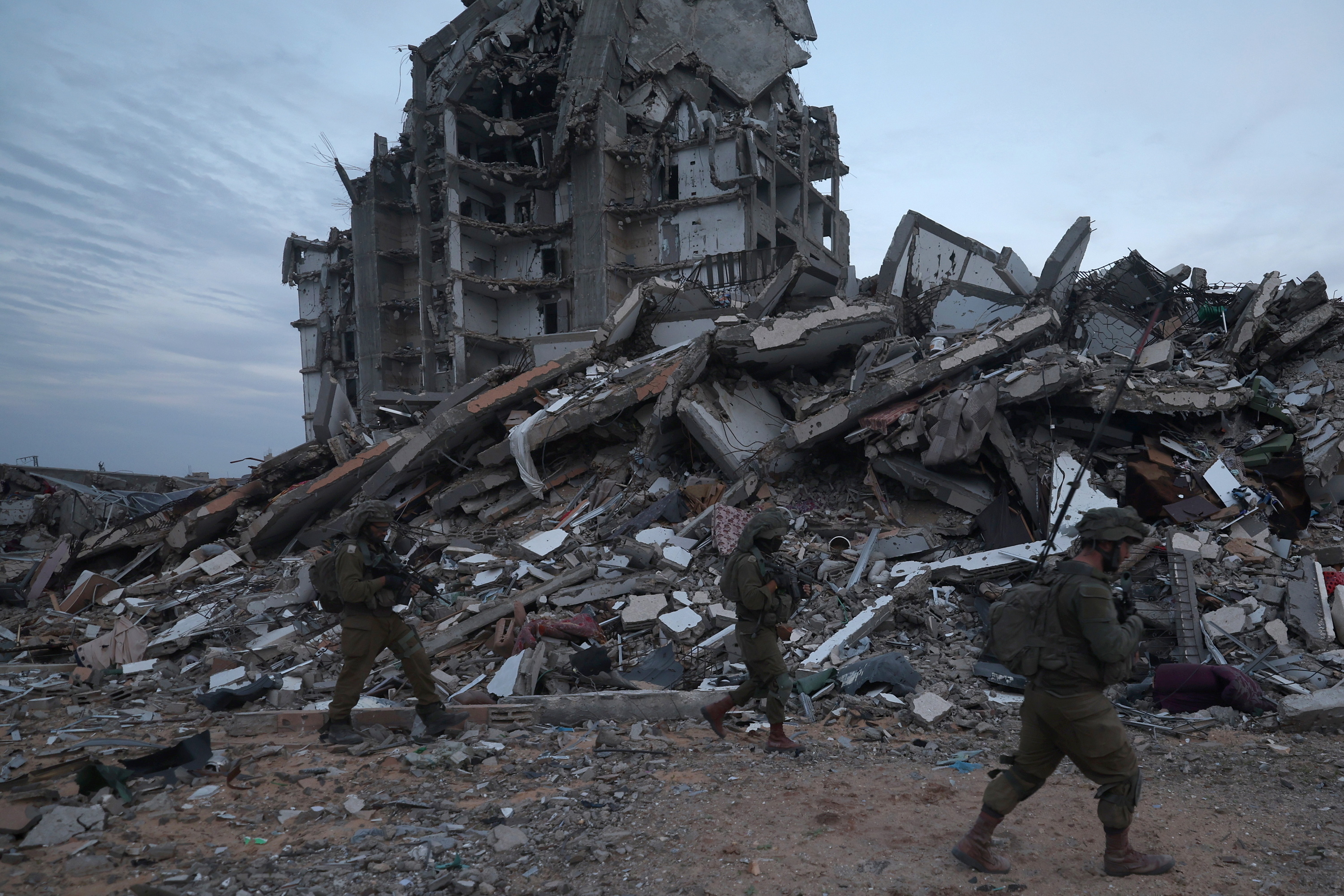 Israelgo soldaduak Beit Lahian (Gaza), iragan abenduan. ATEF SAFADI / EFE