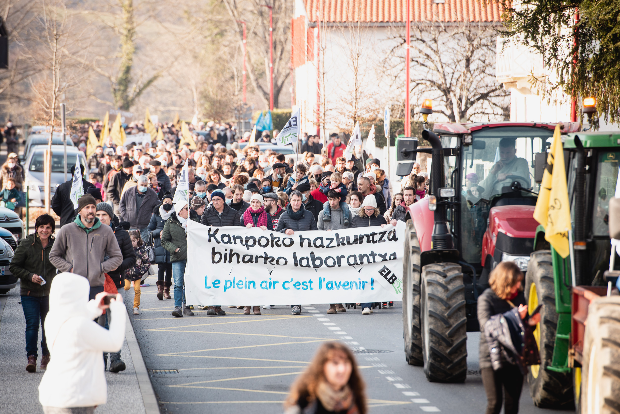 ELBk antolatu protesta hegazti hazleen alde, Donapaleun, 2022ko urtarrilean. GUILLAUME FAUVEAU