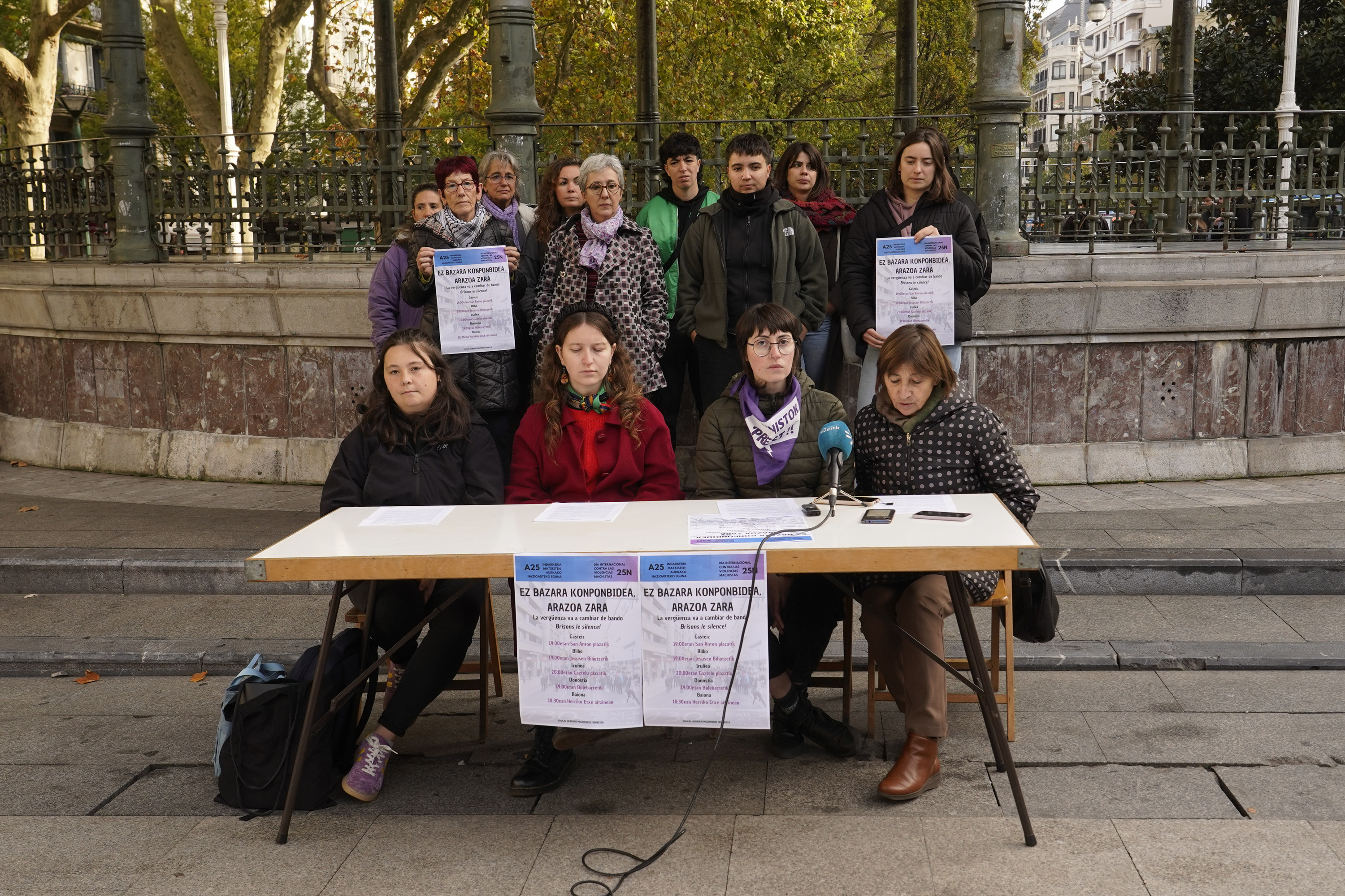 Euskal Herriko Mugimendu Feministaren agerraldia, gaur, Donostian. GORKA RUBIO / FOKU