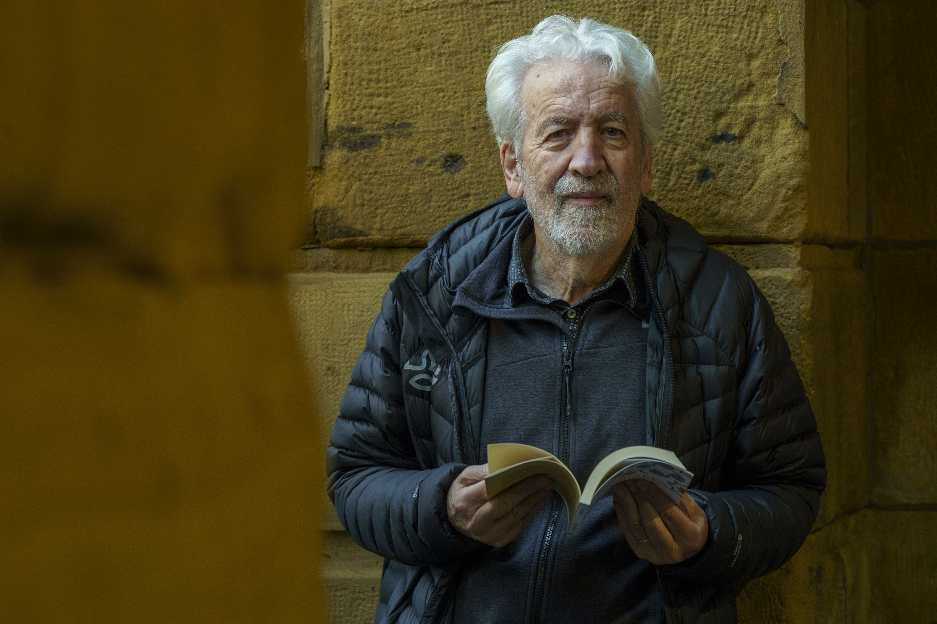 Joseba Zulaikak 'Aberriaren inpaseak' saiakera aurkeztu du gaur, Donostian. JON URBE / FOKU