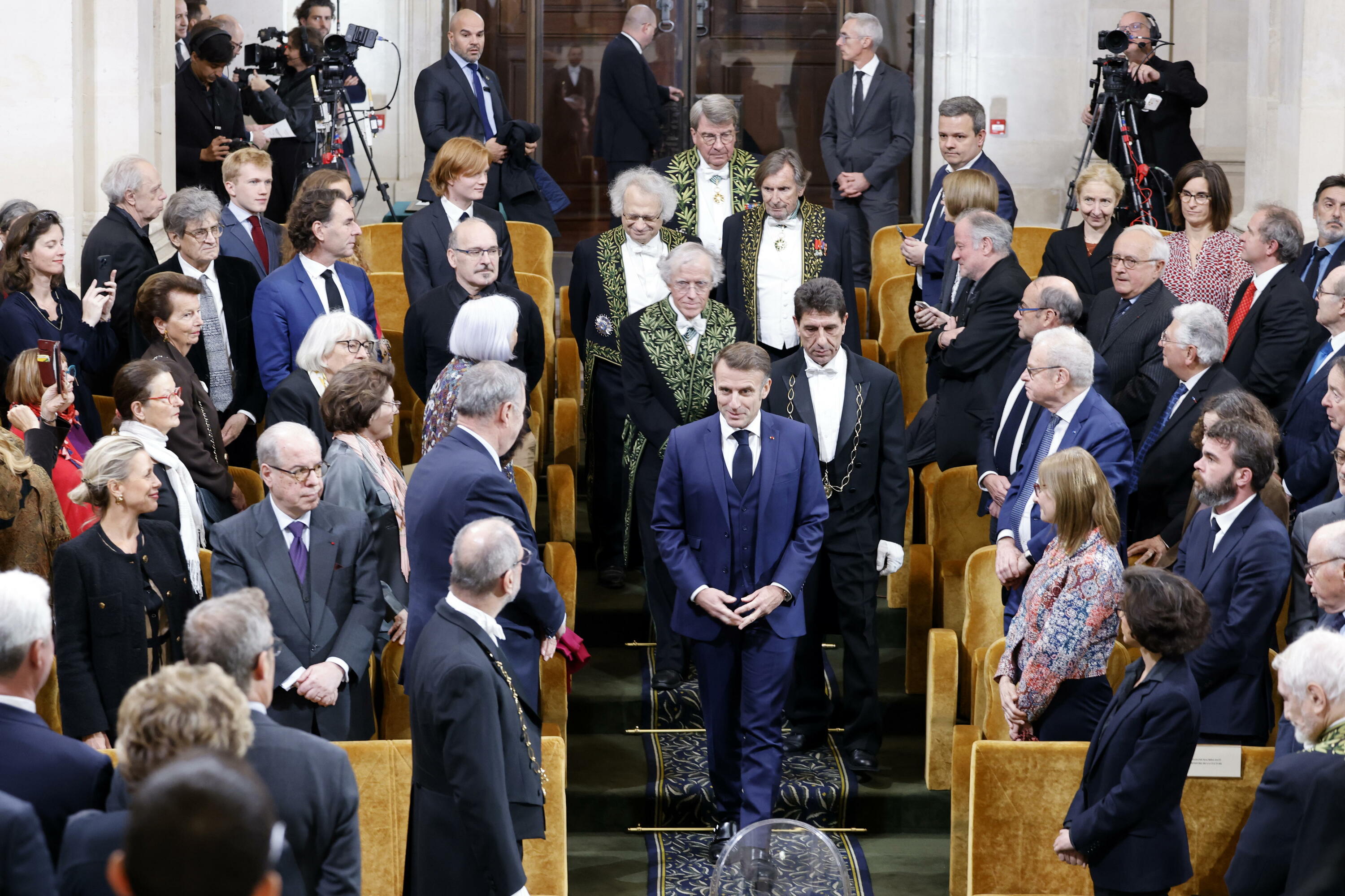 Emmanuel Macron, joan den asteko ekitaldian. LUDOVIC MARIN / POOL/EFE