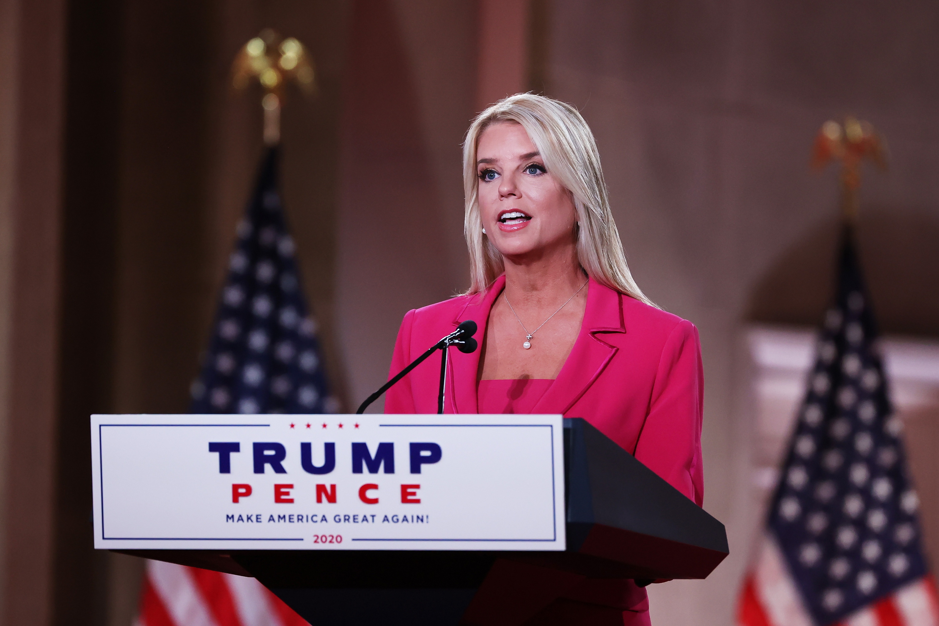 Pam Bondi, 2020ko Alderdi Errepublikanoaren konbentzioan. CHIP SOMODEVILLA / EFE