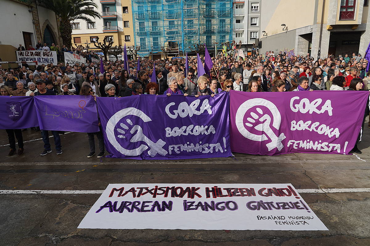 Gaurko elkarretaratzea Biteri plazan, Pasai Antxon. JON URBE / FOKU