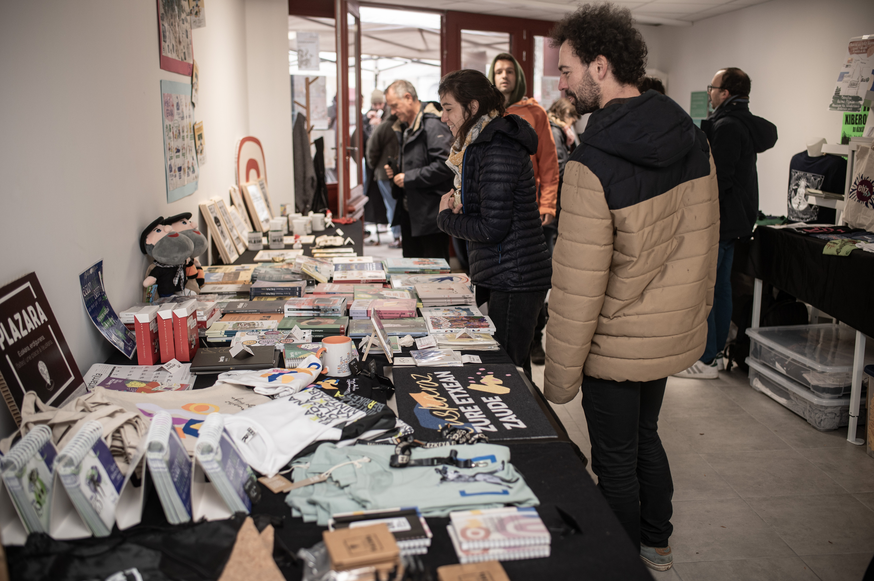 Eguberrietako merkatu euskaltzalea, Baionan, abenduaren 7an. PATXI BELTZAIZ