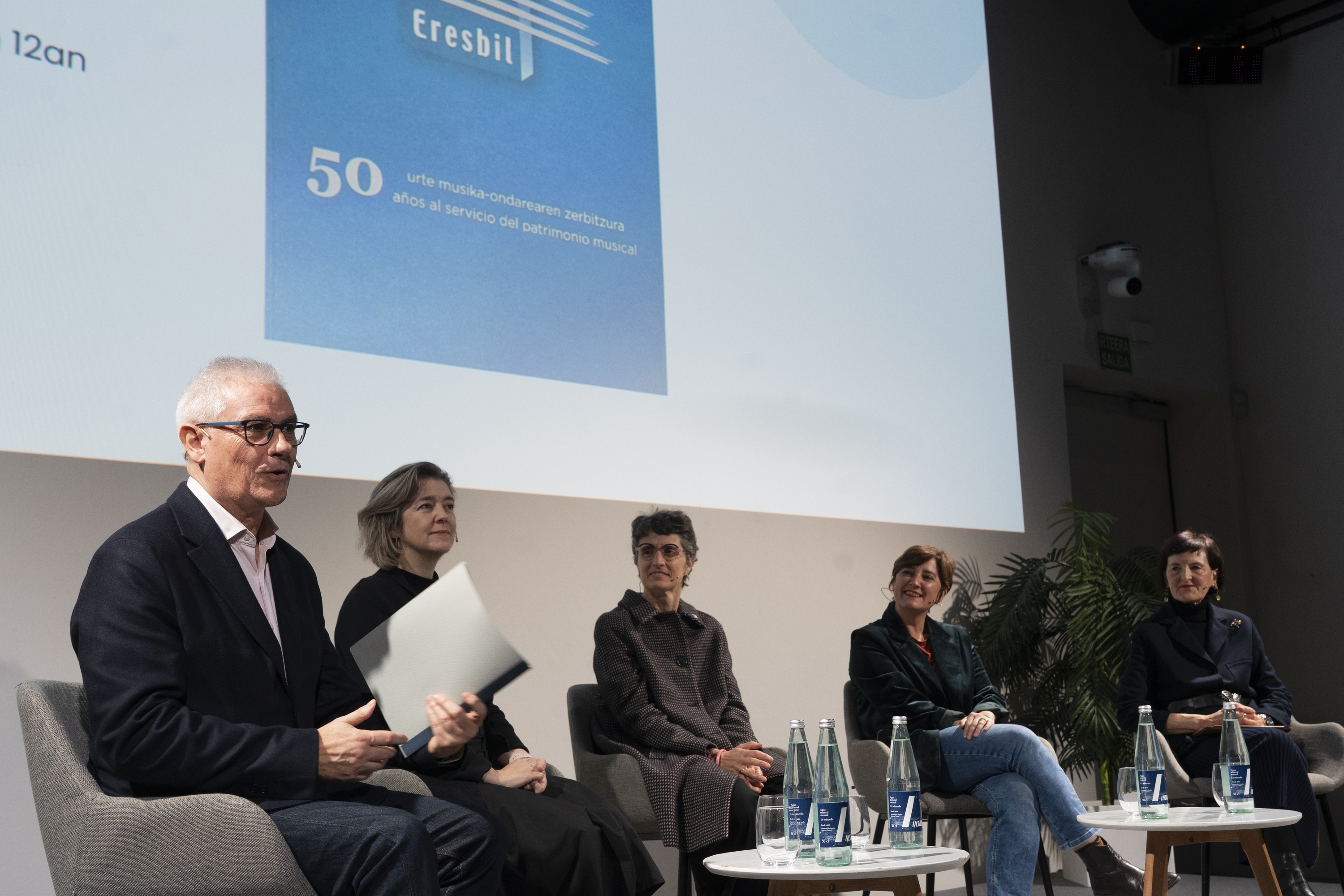 Eresbilen 50. urteurreneko liburuaren aurkezpena, Donostiako Tabakaleran. JAGOBA MANTEROLA / FOKU