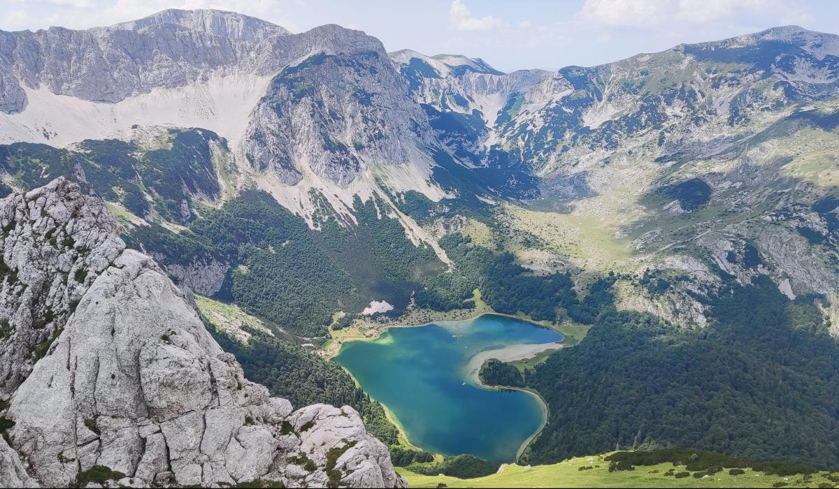 Trnovačko 'jezero'-a, bihotz formako lakua. JOSEBA ANDONI DUOANDIKOETXEA