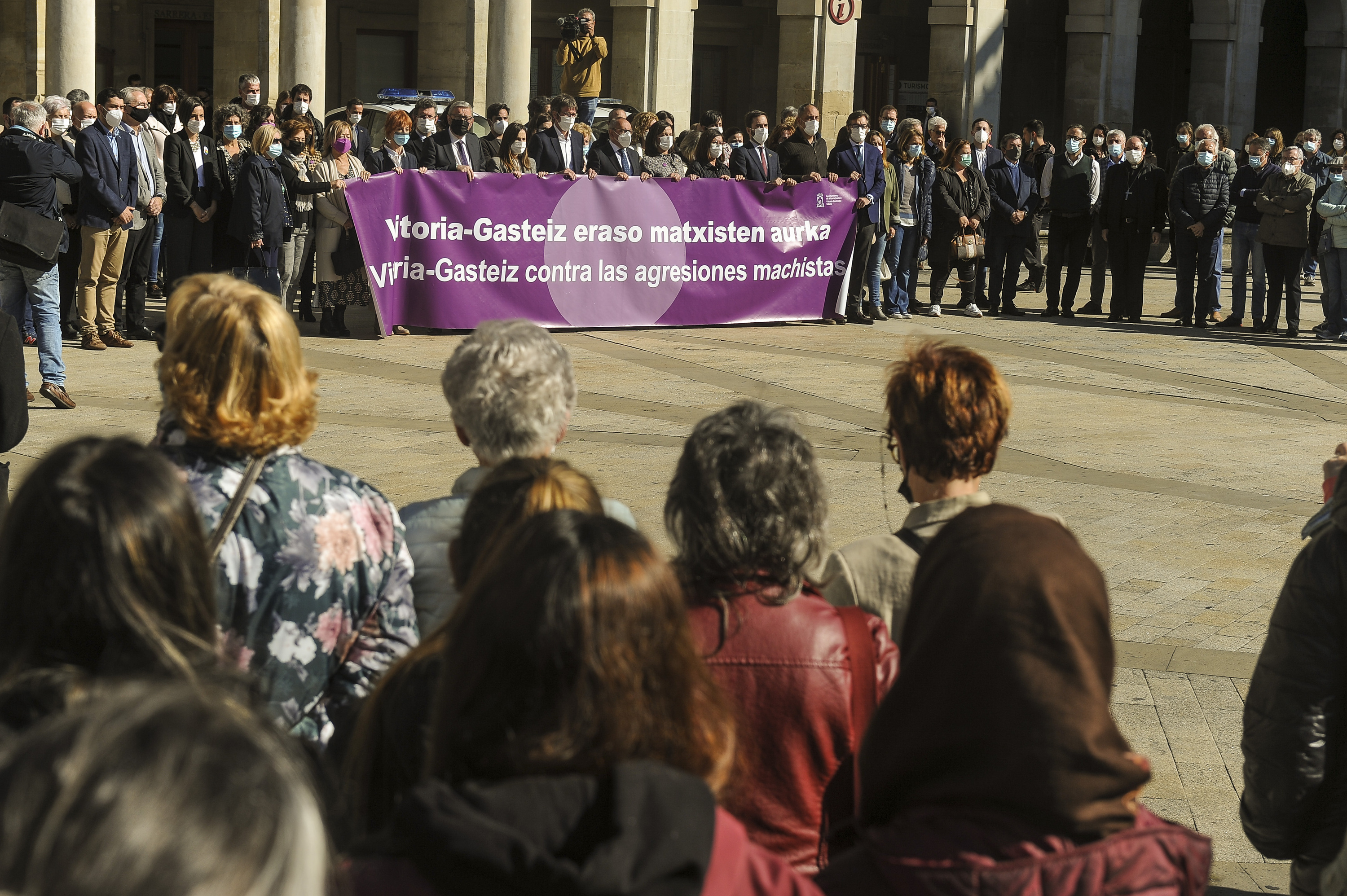 Eraso matxista bat salatzeko elkarretaratze bat, Gasteizen. JAIZKI FONTANEDA / FOKU