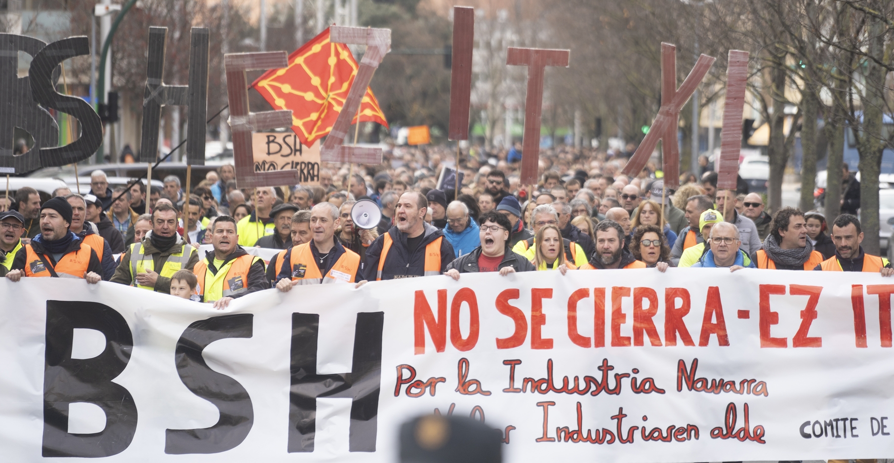 BSHren itxieraren aurkako manifestazioa, gaur, Iruñean. JAGOBA MANTEROLA / FOKU