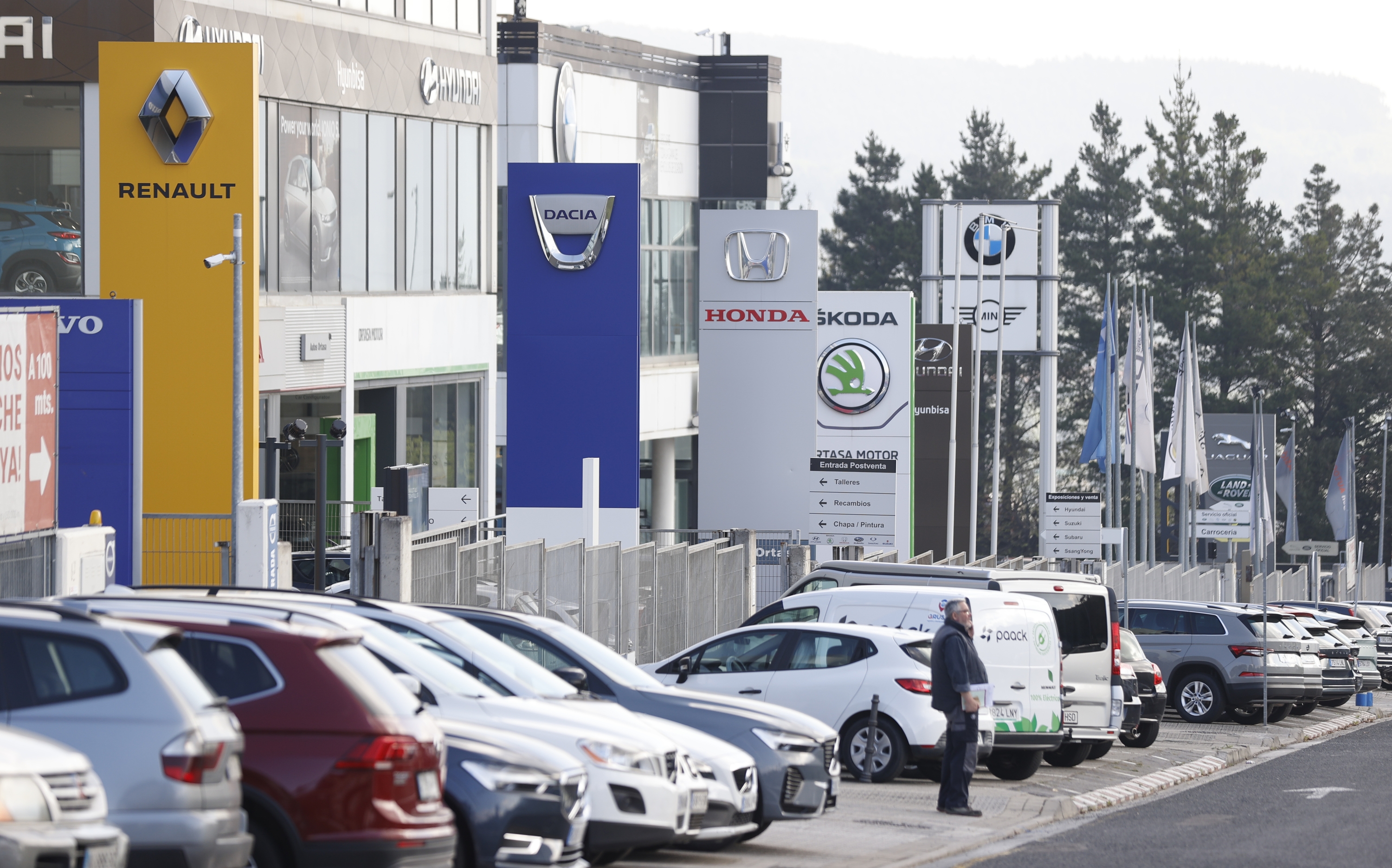 Auto saltokiak Bilbon, artxiboko irudi batean. LUIS TEJIDO / EFE