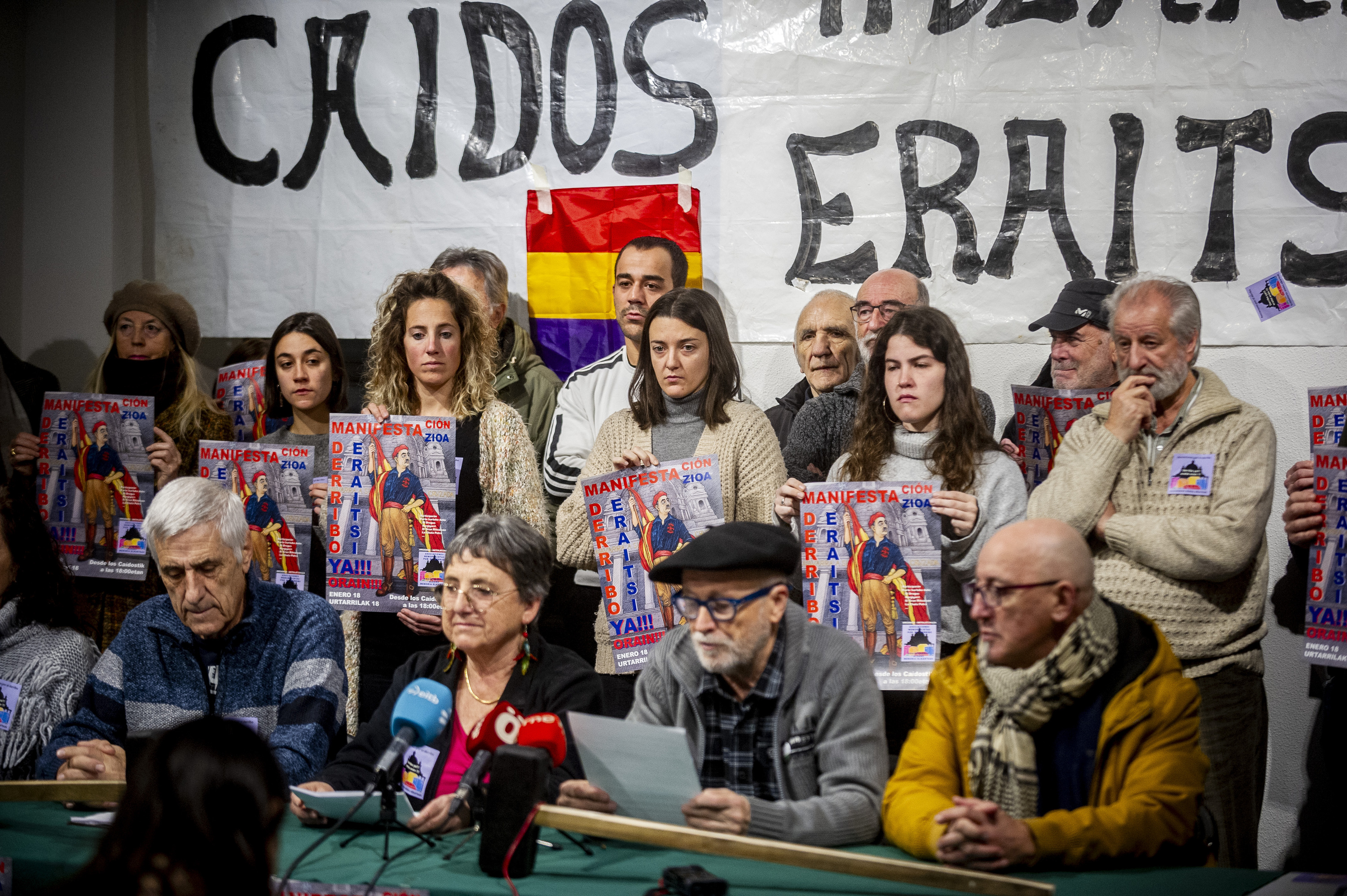 Elkarte memorialistetako ordezkarien agerraldia gaur, Iruñean. JAIZKI FONTANEDA / FOKU