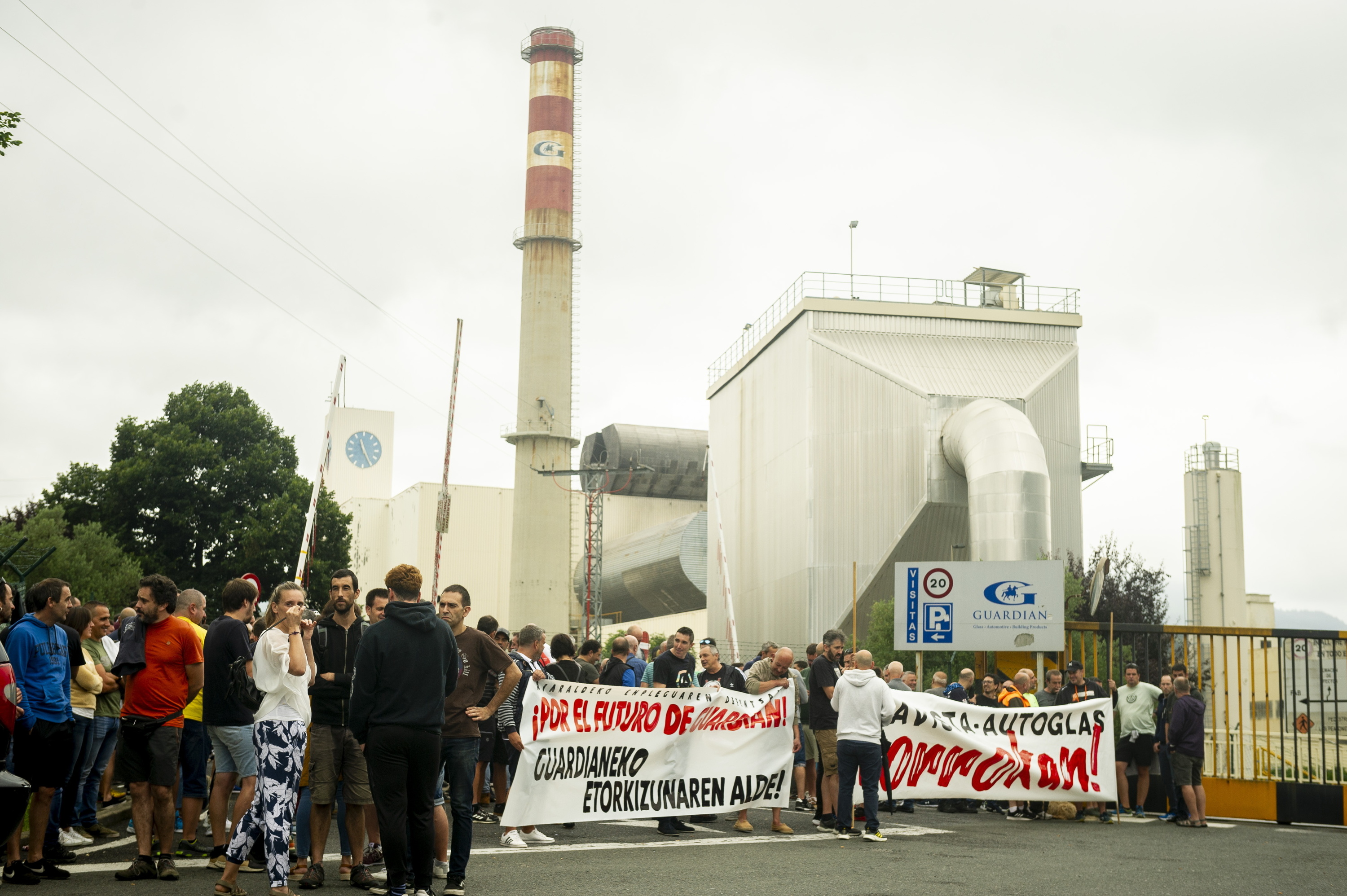 Laudioko Autoglas Glavista enpresako langileak, protestan, 2023ko uztailean. JAIZKI FONTANEDA / FOKU