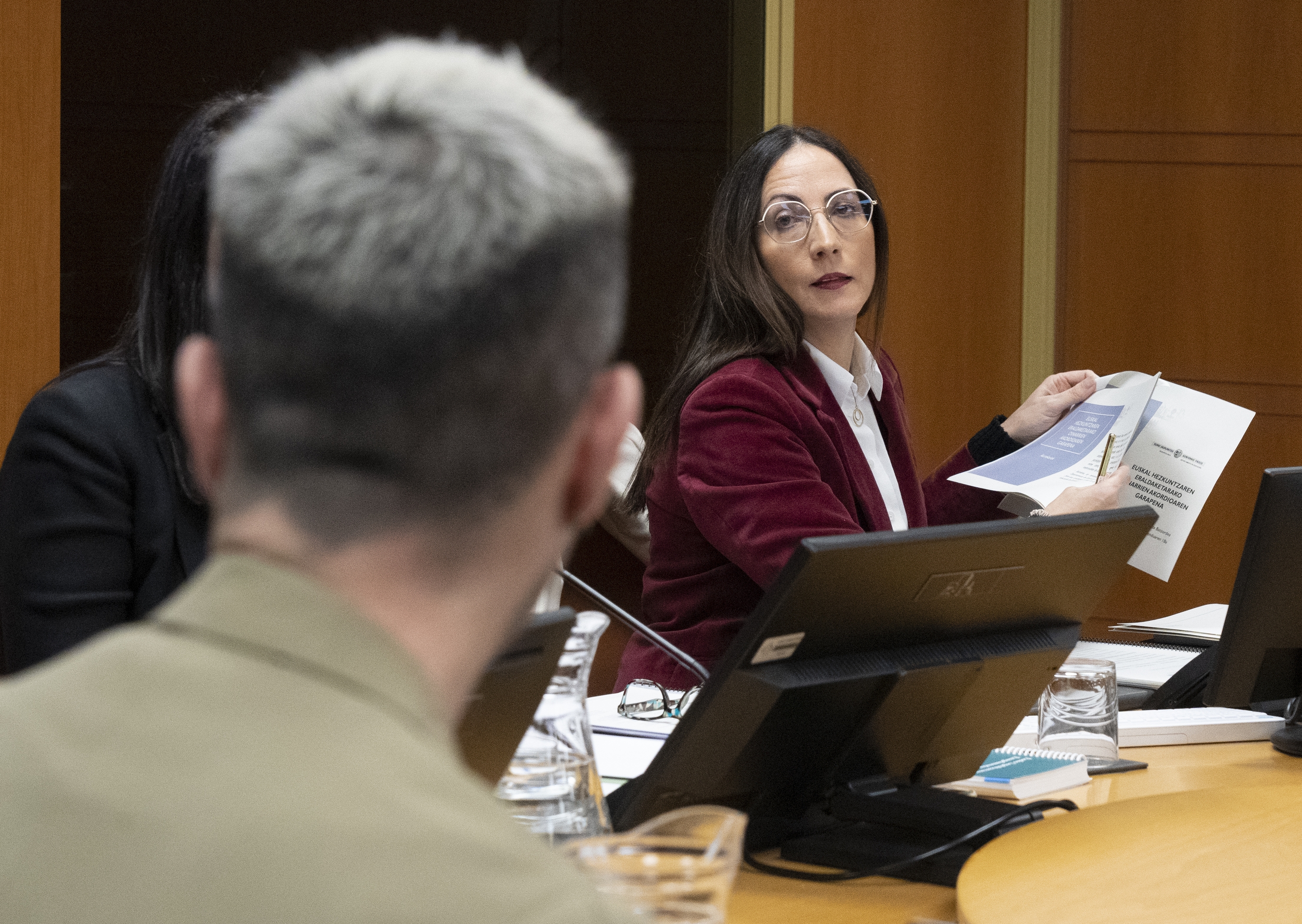 Begoña Pedrosa, Eusko Legebiltzarreko Hezkuntza Batzordean, artxiboko irudian. RAUL BOGAJO / FOKU