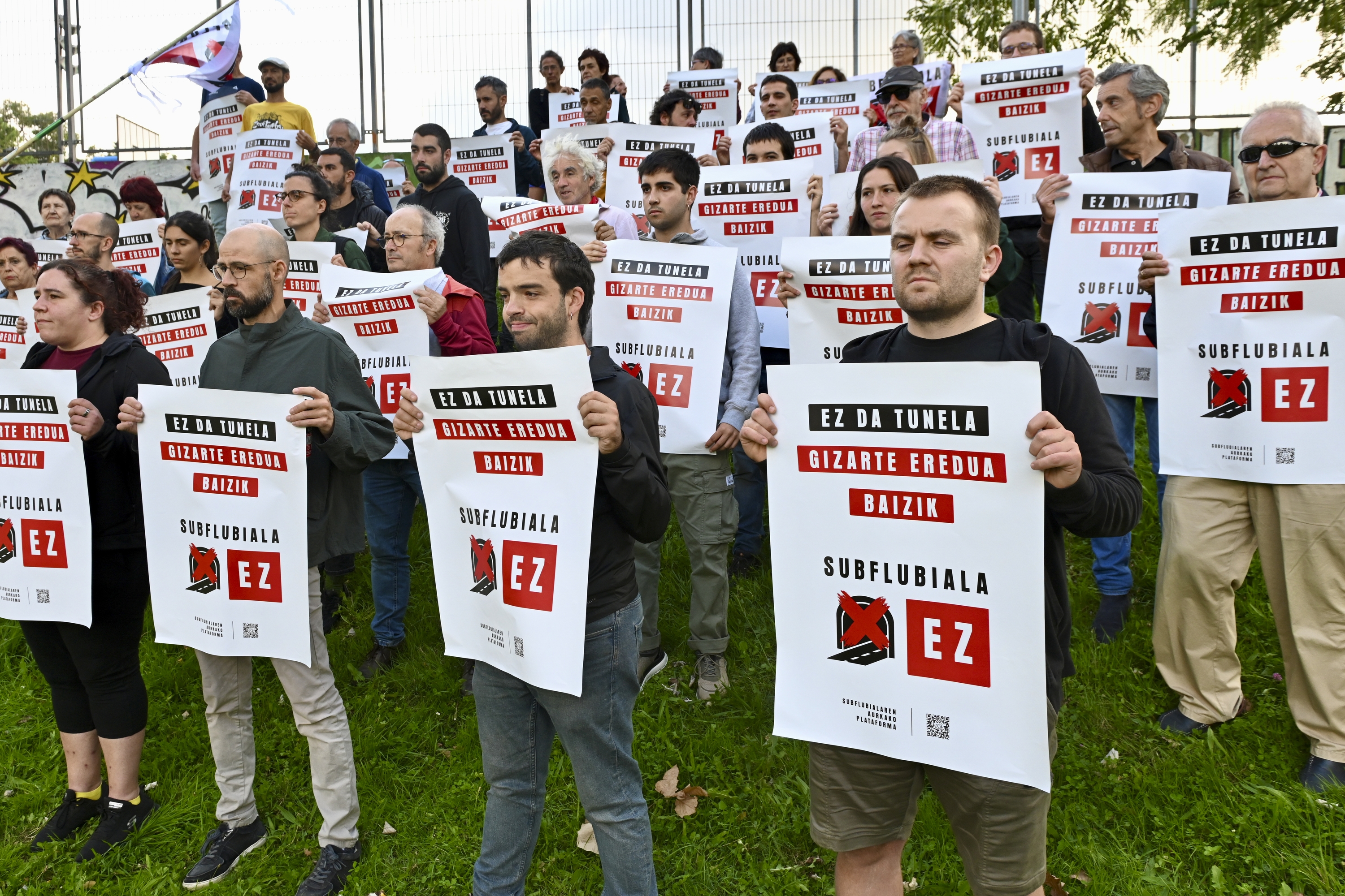 Subflubiala Ez plataformaren prentsaurrekoa, iazko irailean. MIKEL MARTINEZ DE TRESPUENTES / FOKU