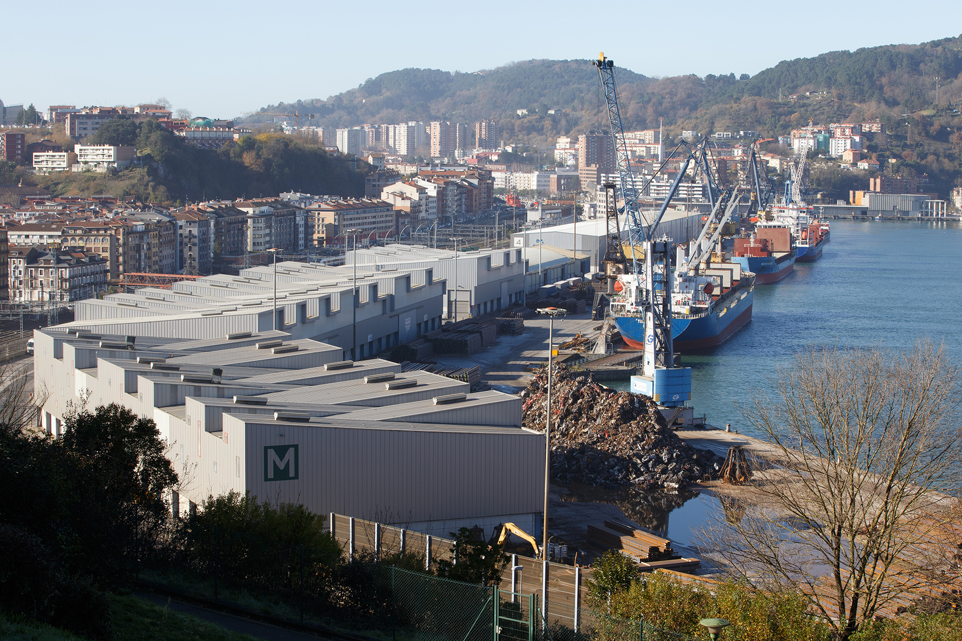 Pasaiako portuaren ikuspegi orokorra, artxiboko irudi batean. BERRIA