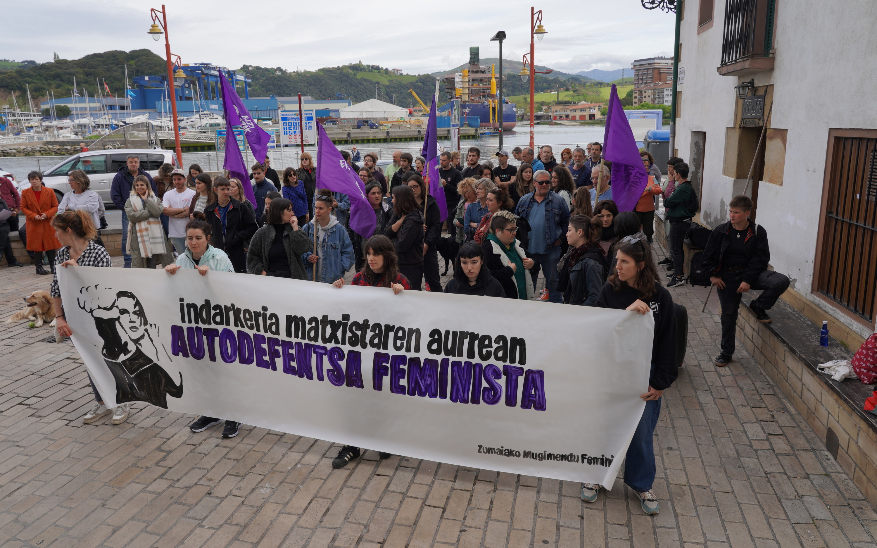 Indarkeria matxista salatzeko protesta bat Zumaian, artxiboko irudi batean. GOTZON ARANBURU / FOKU