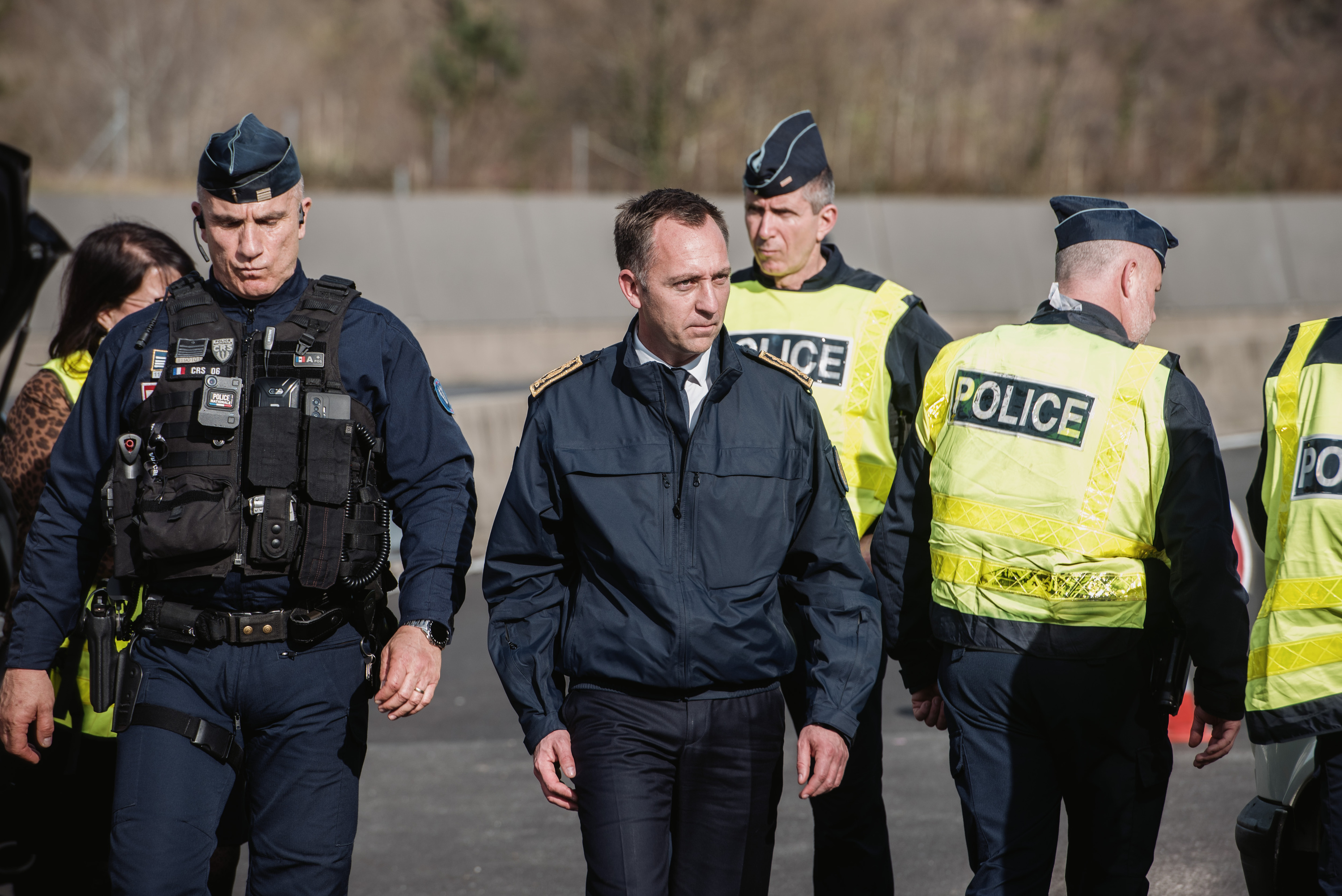 Jean-Marie Girier prefeta, Irun eta Hendaia arteko mugan, atzo. GUILLAUME FAUVEAU