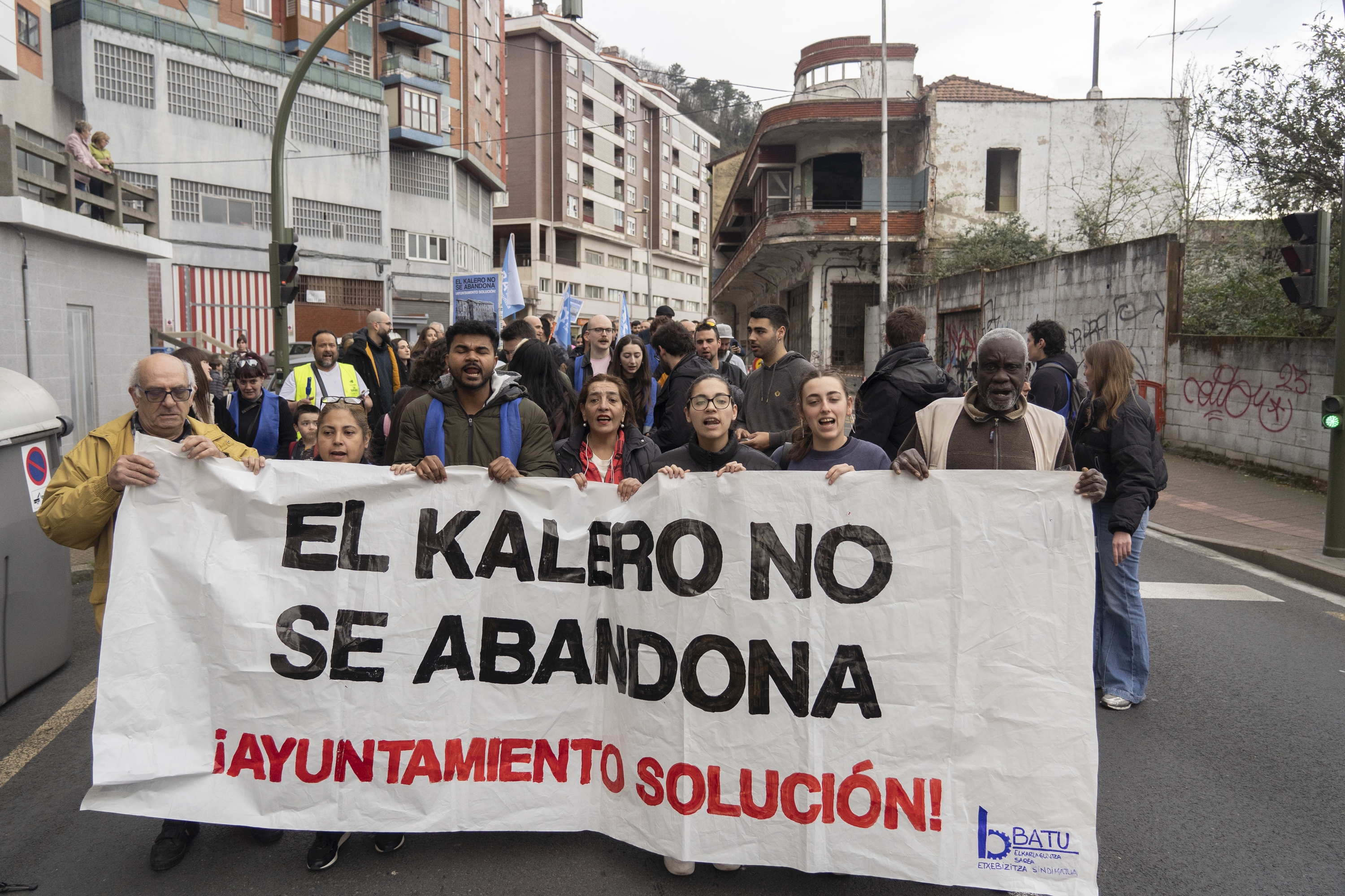 Sutean kaltetutako familien alde egindako manifestazioa, Basaurin. MONIKA DEL VALLE / FOKU