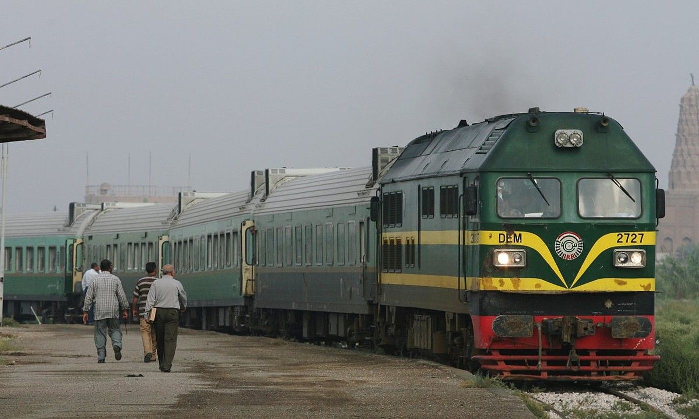 Bagdadeko tren zahar bat, 2008an. HADI MIZBAN / EFE.