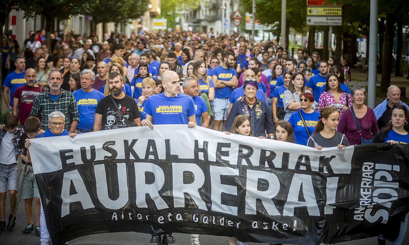 Atzo arratsaldean Amurrion egindako protesta. JAIZKI FONTANEDA/ FOKU.