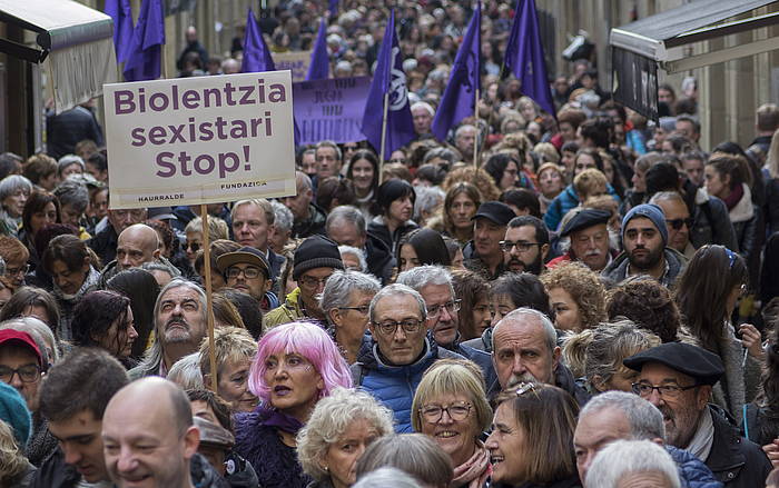 Idarkeria matxistaren kontrako manifestazio bat, Donostian, artxiboko irudi batean. ANDONI CANELLADA, FOKU