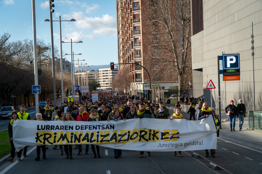 Aroztegiako gatazkan auzipetutako herritarren aldeko manifestazioa, otsailean. AITOR KARASATORRE / FOKU Aroztegiako gatazkan auzipetutako herritarren aldeko manifestazioa, otsailean. AITOR KARASATORRE / FOKU