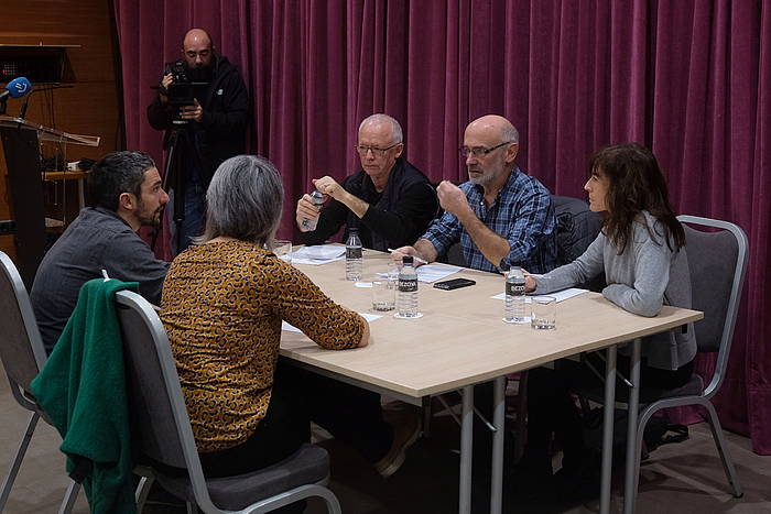 Sareren eta Iparraldeko Bakegileen agerraldi bateratua, gaur goizean, Donostian. JON URBE / FOKU