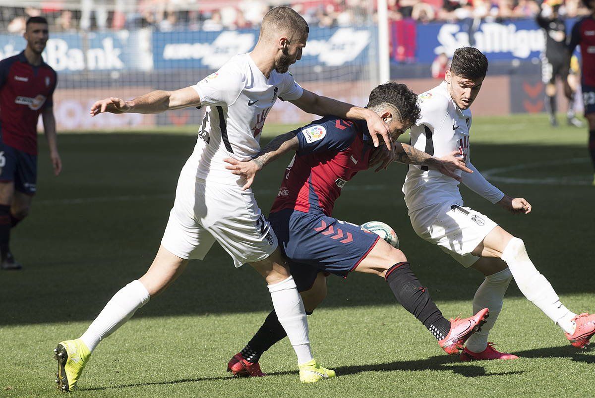 Osasuna eta Granadaren arteko partida. JAGOBA MANTEROLA, FOKU