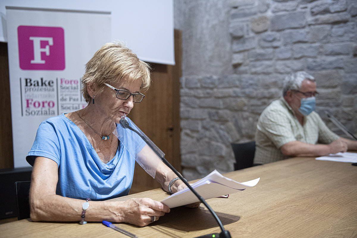 Teresa Fagoaga eta Fernando Armendariz, gaur, Iruñeko Kondestablen. JAGOBA MANTEROLA / FOKU