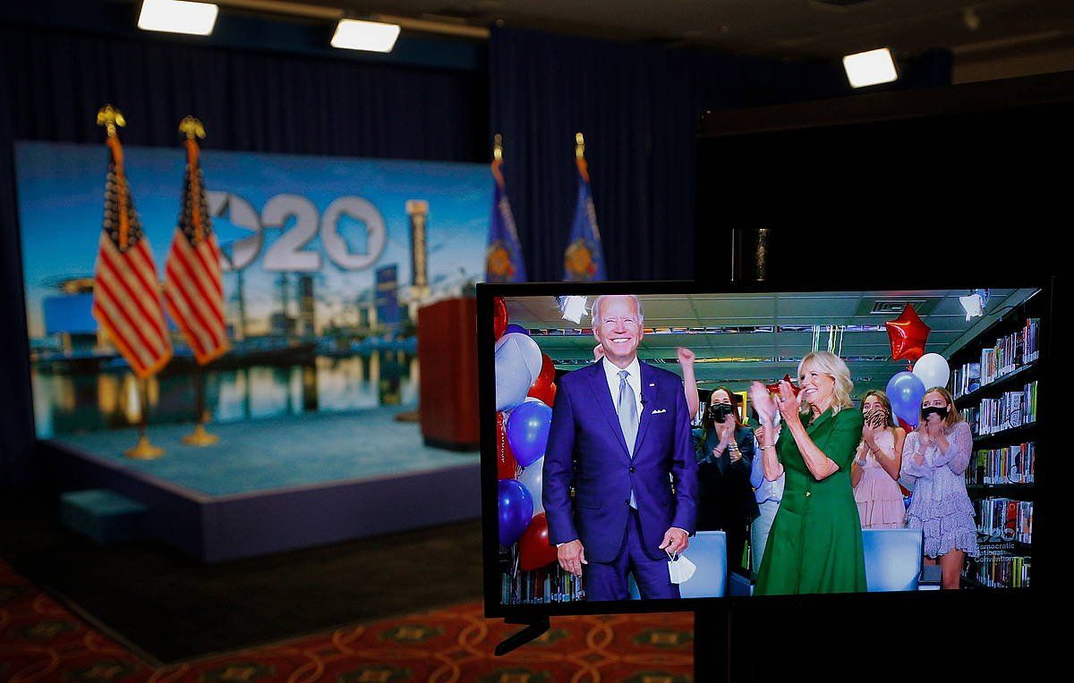 Joe Biden, atzoko konbentzio birtualean, alderdiaren hautagai izateko aukeatu zutenean. BRIAN SNYDER / POOL / EFE