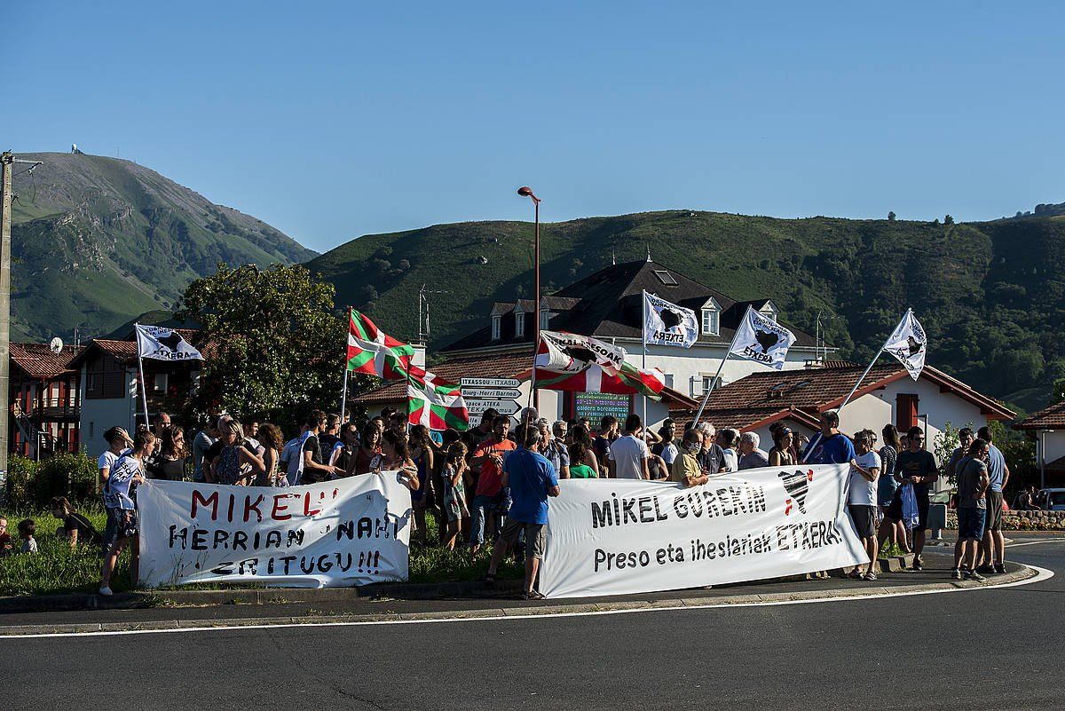 Barriosen askatasunaren aldeko mobilizazioa, Itsasun. GUILLAUME FAUVEAU