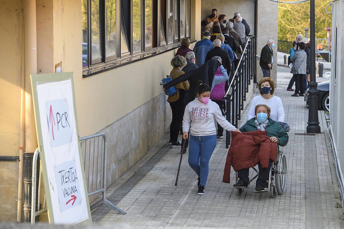 Baheketa bat Lazkaon (Gipuzkoa), joan den martxoaren amaieran. JON URBE/ FOKU