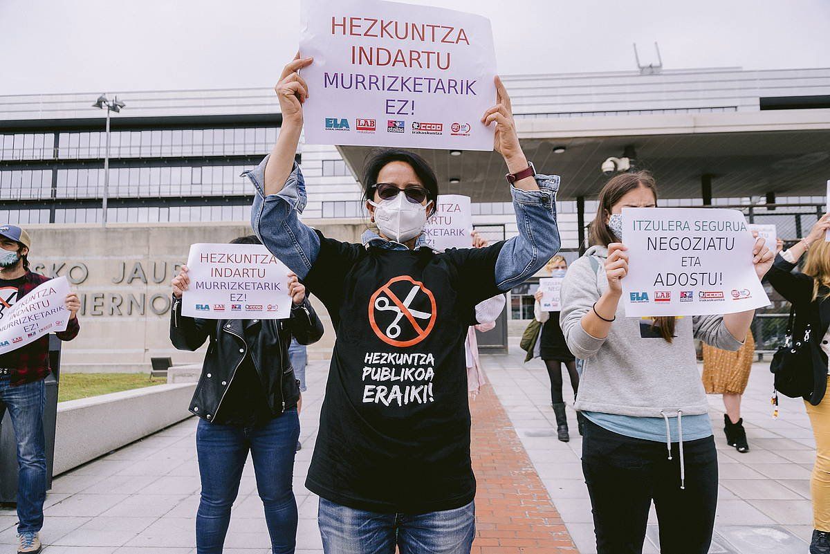 Hezkuntzako murrizketn aurkako protesta bat, artxiboko irudian. JAIZKI FONTANEDA / FOKU