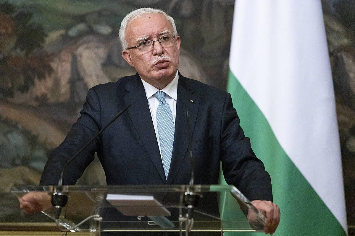 PANeko Atzerri ministro Riyad Al-Maliki, artxiboko irudi batean. ALEXANDER ZEMLIANICHENKO / EFE