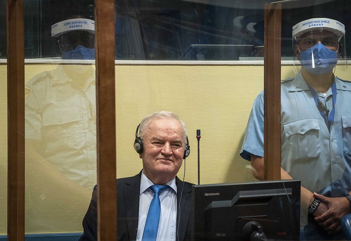 Mladic, gaurko epaiketan. JERRY LAMPEN / EFE